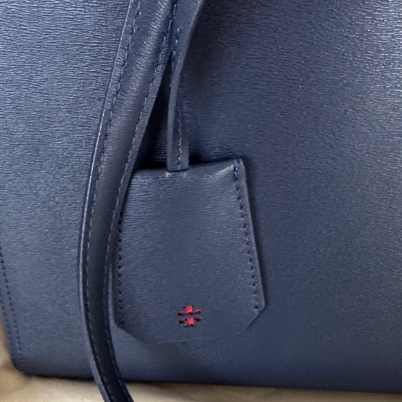 New Year New Tori Burch Navy Tote with Red Interior! - Picture 6 of 9